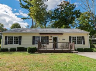 125 Lake Shore Dr, Colchester, CT 06415