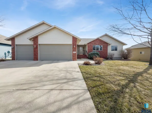 3800 S Pillsberry Ave, Sioux Falls, SD 57103