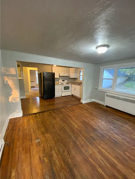 1235 32nd Street Unit B - B — Photo 4