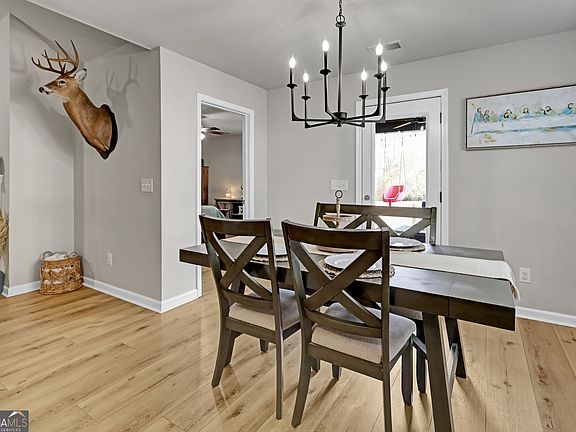 5th image of 322 Pardue Dr