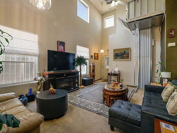 5th image of 1605 Corte Del Sol NW