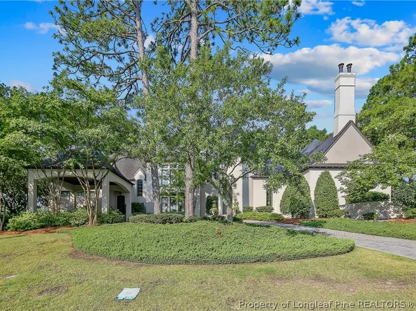 1128 Longleaf Dr, Fayetteville, NC 28305