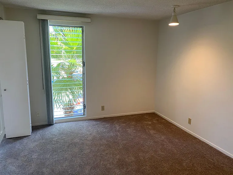 11425 Rochester Ave #3 — Photo 16