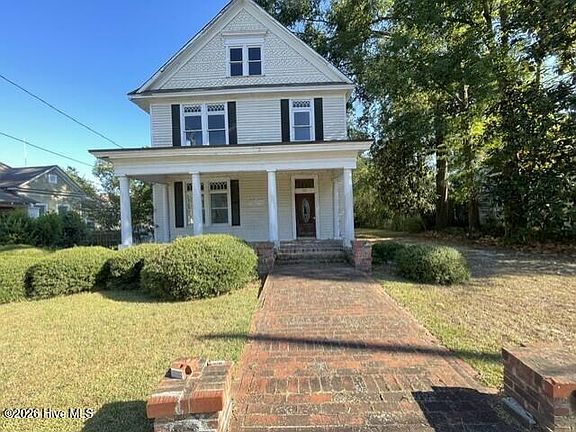 2nd image of 211 White Oak Street