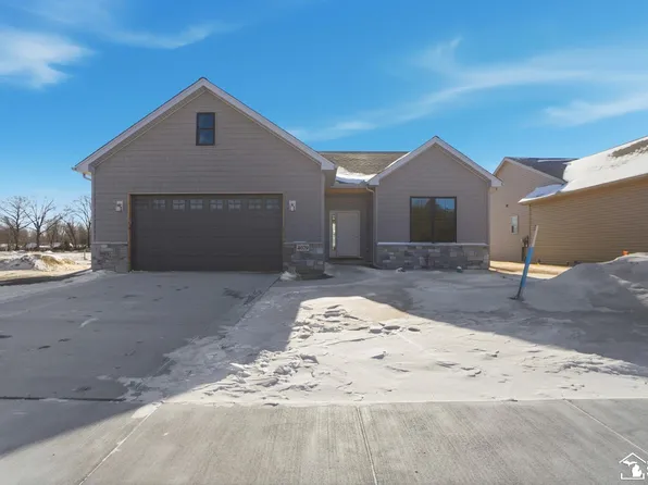 4079 Casey Dr, Lambertville, MI 48144