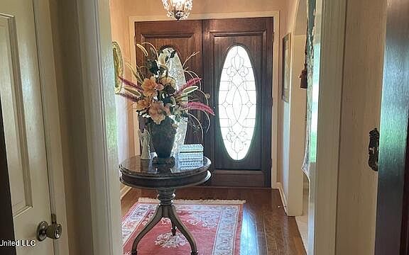 3rd image of 103 Poinsettia Dr
