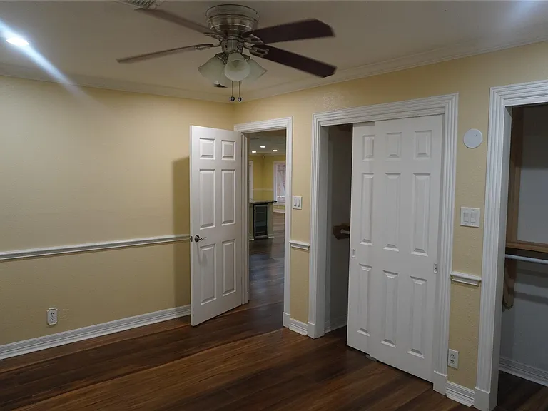7506 Dearborn St — Photo 6