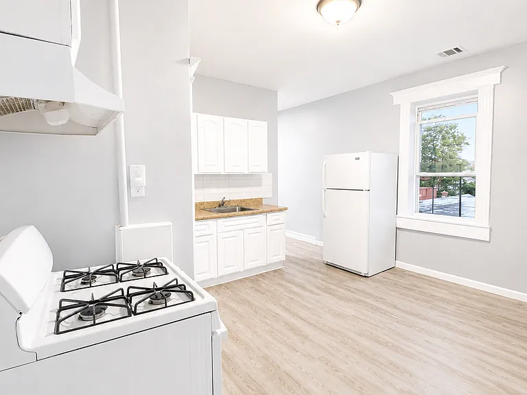 319 Coit St #6 — Photo 7