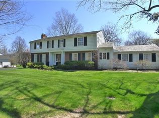 32280 Creekside Dr, Pepper Pike, OH 44124