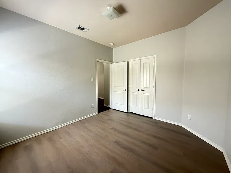2105 Laurel Forest Dr — Photo 22
