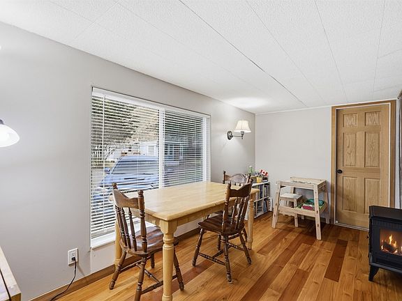 5th image of 2401 Ord Rd #105