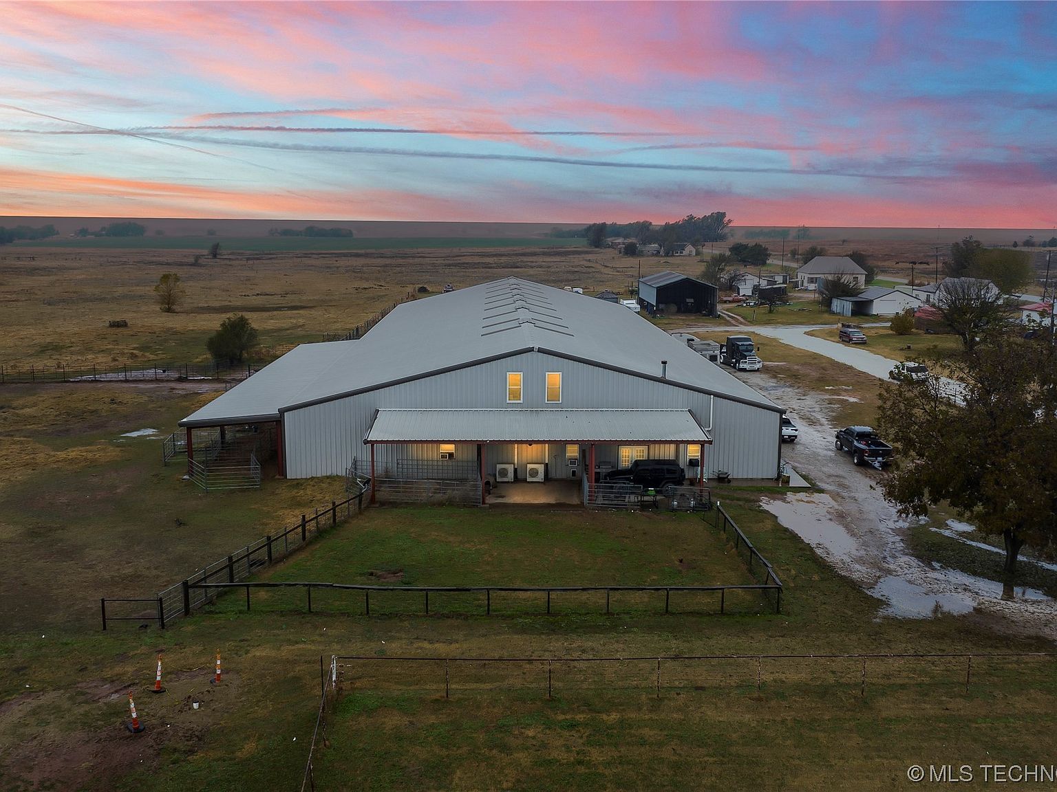 105 N 7th St, Jet, OK 73749 MLS 2341924 Zillow
