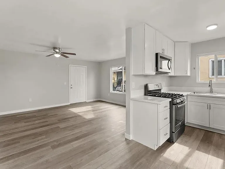 320 Willie James Jones Ave #4 — Photo 1