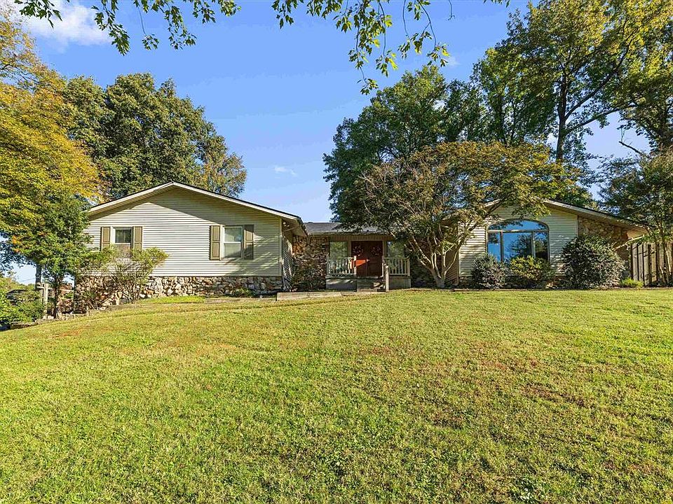 1st image of 1425 Hickory Ln