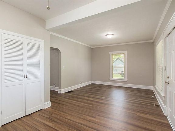 5th image of 6231 E 9th St