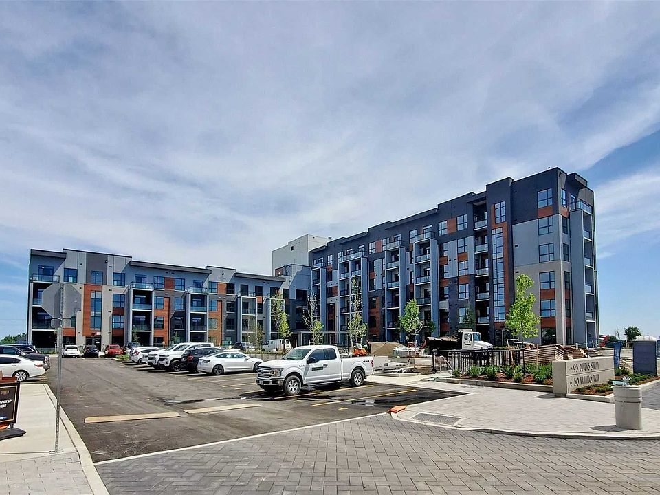 1st image of 95 Dundas St W #208