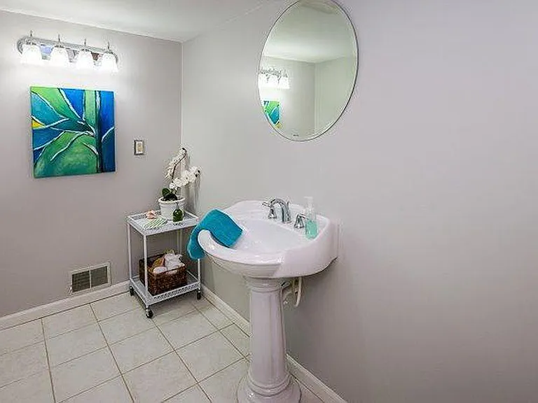 1200 Arborview Blvd — Photo 20