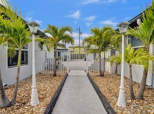 220 Walton Blvd APT 4, West Palm Beach, FL 33405