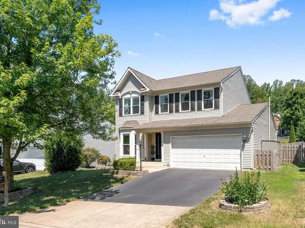 3722 Katie Pl, Triangle, VA 22172