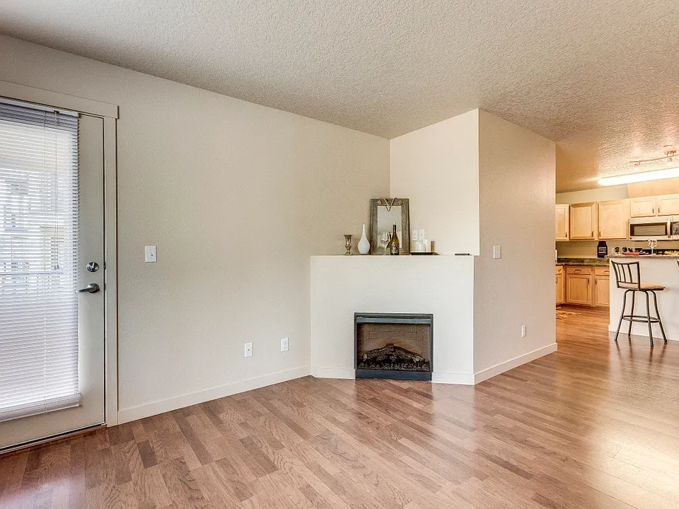 Vancouver, WA Upgraded Flooring