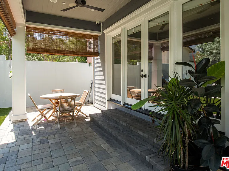 12142 Hollyglen Pl — Photo 39