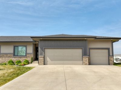 2310 Scenic Valley Dr, West Des Moines, IA, 50265