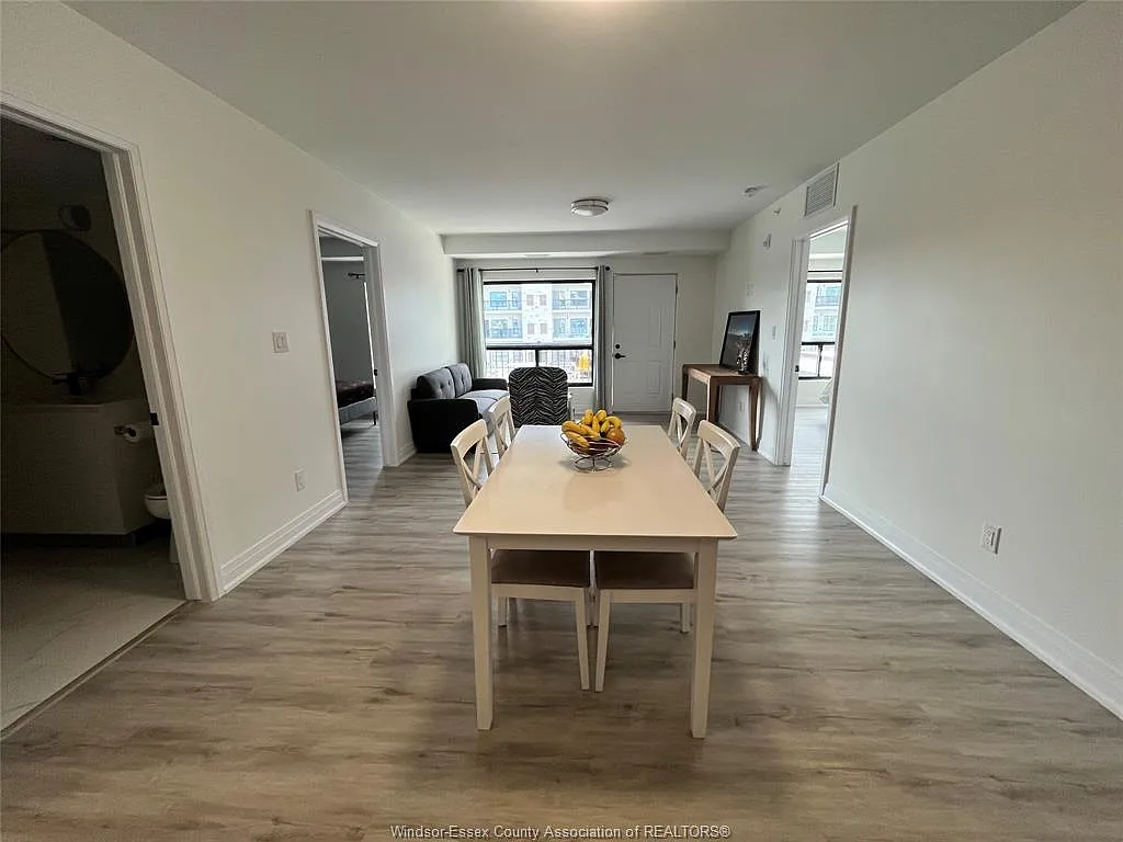 2 bed, 2.0 bath, 1065 sqft, $2,300 — Photo 2