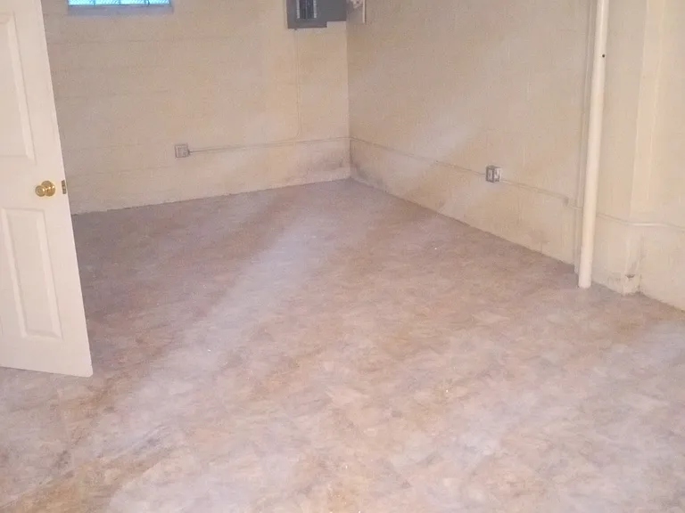 715 Southover Rd — Photo 21