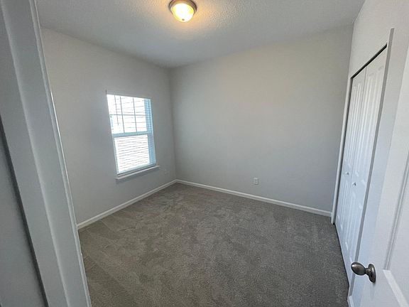 5th image of 241 Pine Bluff Dr