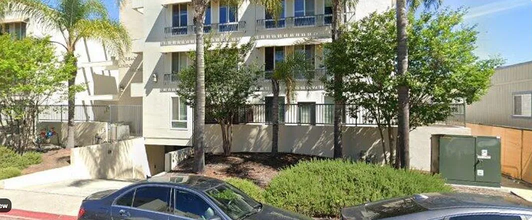 2 bed, 726 sqft, $2,800 — Photo 1