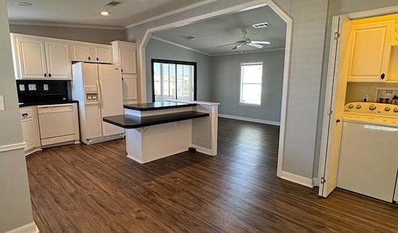 5th image of 408 Harmony Ln