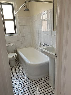 5th image of 814 W End Ave #12B