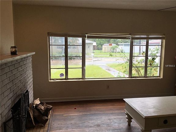 3rd image of 101 N Duncan Ave