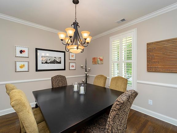 4th image of 1183 Westhaven Blvd