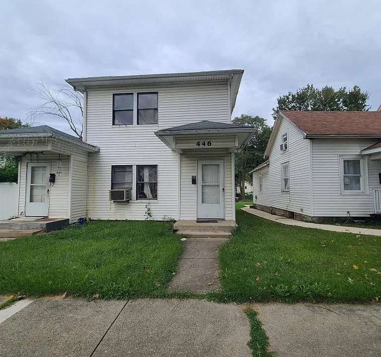 446 W Dewald St