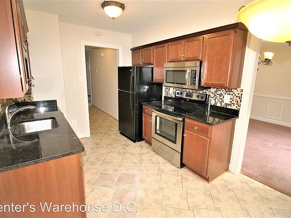 5th image of 2214 N Tuckahoe St