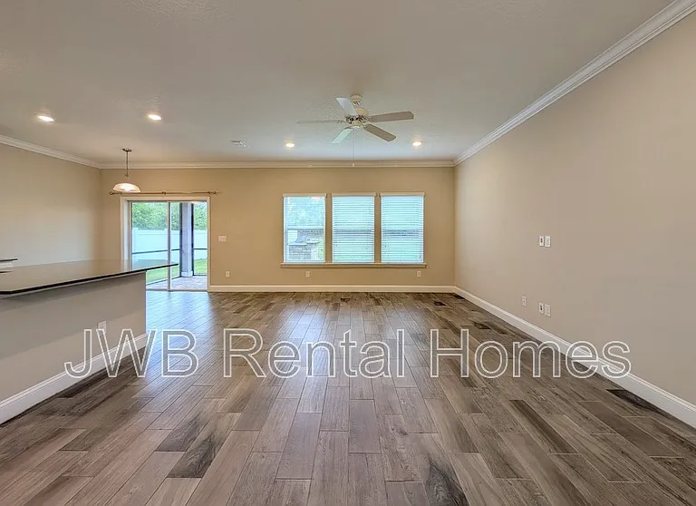95 Silver Creek Pl — Photo 4