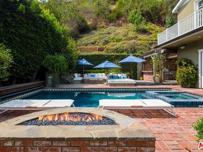1617 N Kings Rd, Los Angeles, CA, 90069