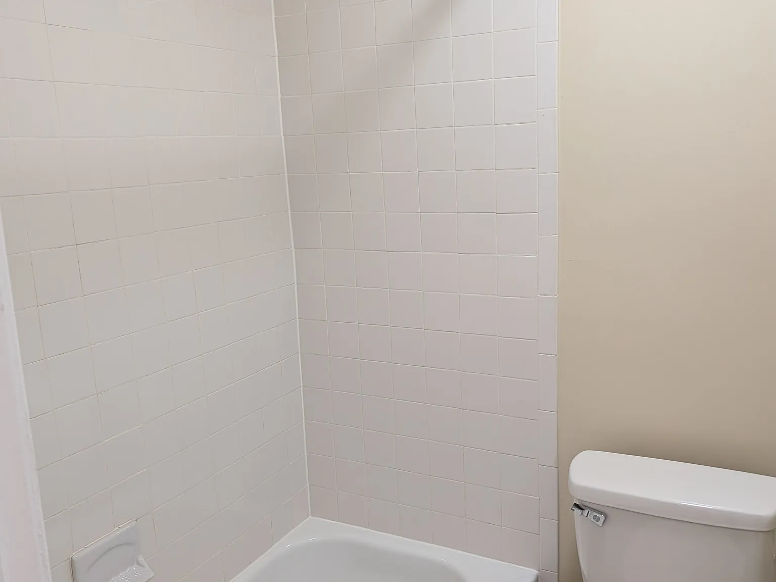 3 bed, 1289 sqft, $2,700 — Photo 2