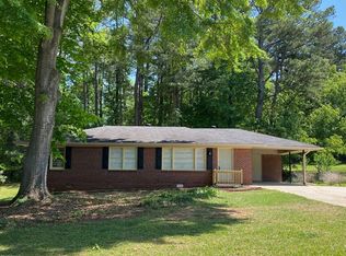 1360 Hidden Cir, Buford, GA 30518