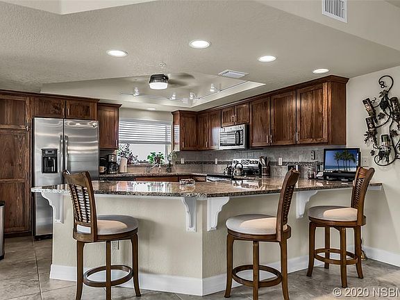 3rd image of 5300 S Atlantic Ave APT 20301