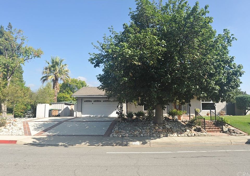 1st image of 537 Scripps Dr