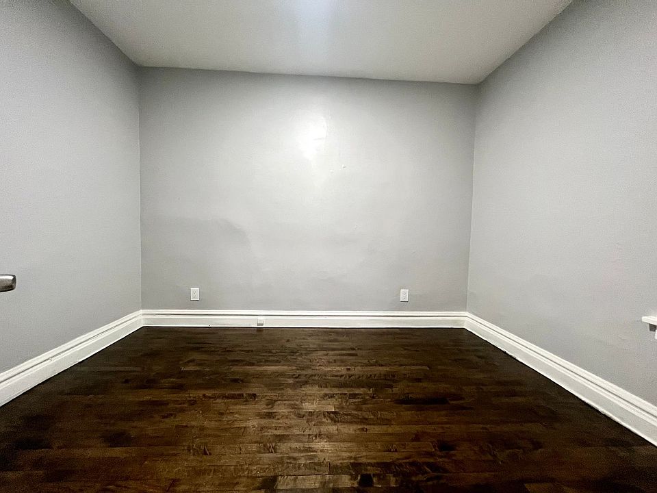 1st image of 1006 N Lawndale Ave #1