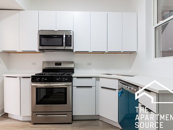 2nd image of 1456 N Kedzie Ave #2R