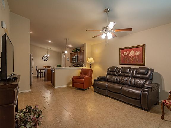 3rd image of 3744 Loma Esteban Dr