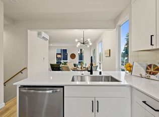 5015 144th St SW #B1, Edmonds, WA 98026