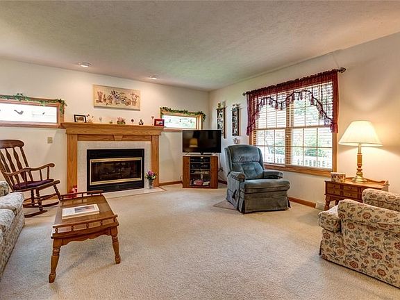 4th image of 4651 Spinnaker Ct