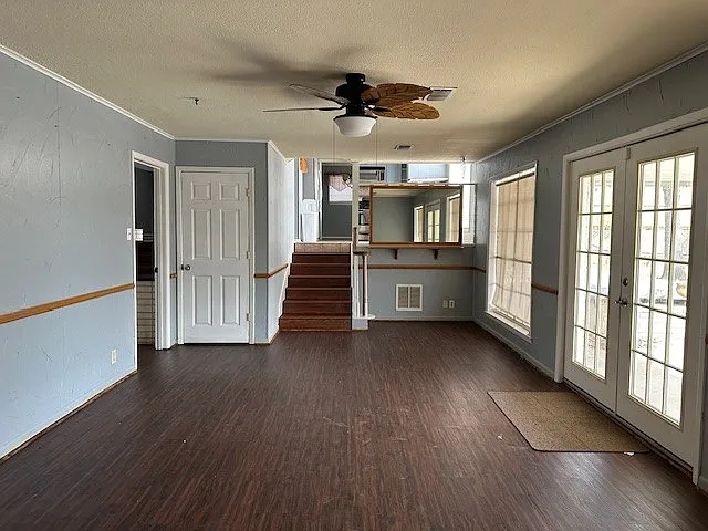 3 bed, 2.5 bath, 2640 sqft, $1,795 — Photo 3