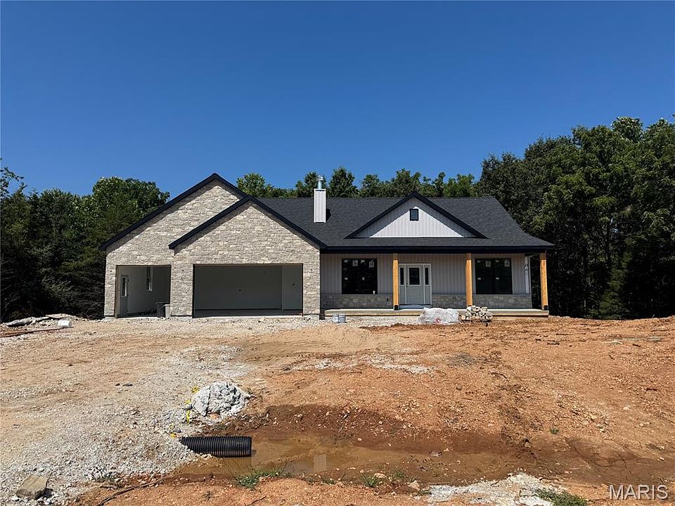 1st image of 115 Hickory Heits Ct
