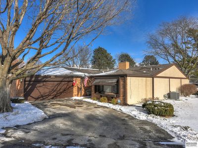 1211 N 98th Ct, Omaha, NE, 68114